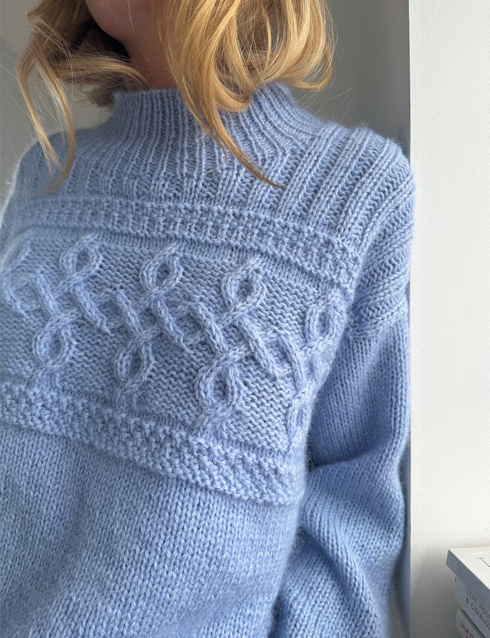 Edith sweater - strikkekit i Adonia og Cava fra Garna - Billede 3